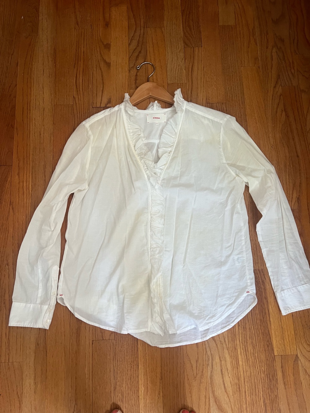 XiRENA White Ruffle V-Neck Long Sleeve Shirt